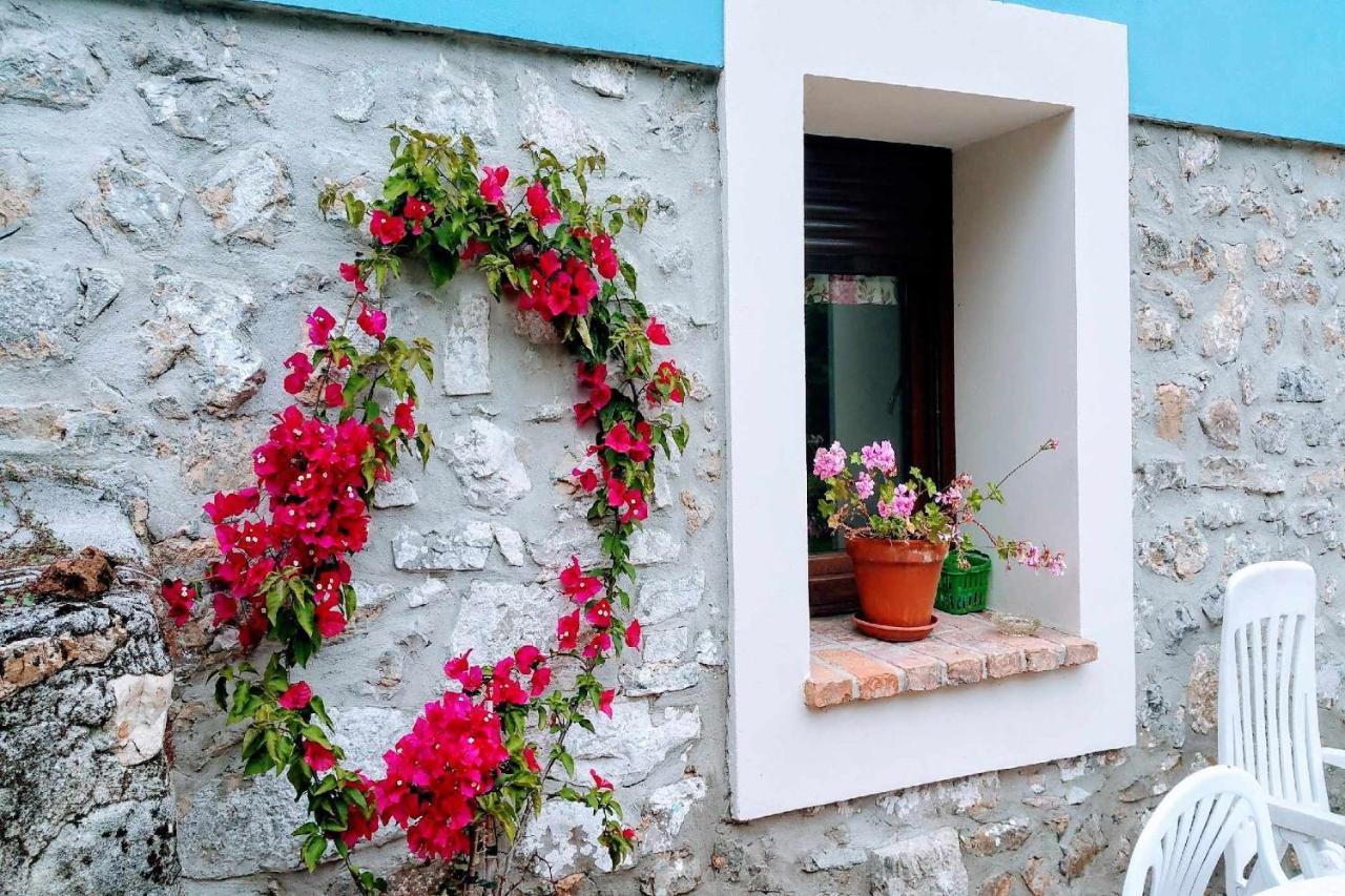 Casa De Aldea El Toral Guest House Rales  Exterior photo